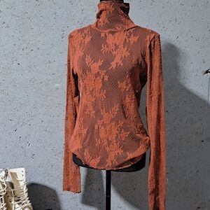 Sz M Free People Intimately Fitted Copper/Orange Graphic Blouse